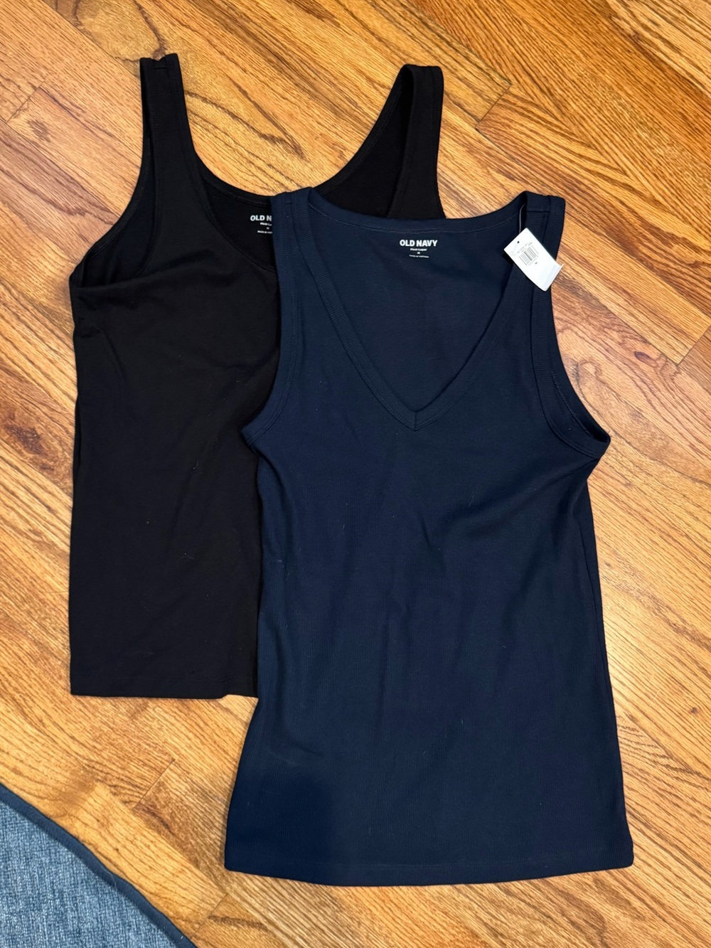 Old Navy Black and Navy V-Neck & Scoop Tank Tops